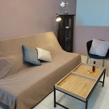 Dora's Studio 3 Appartement *